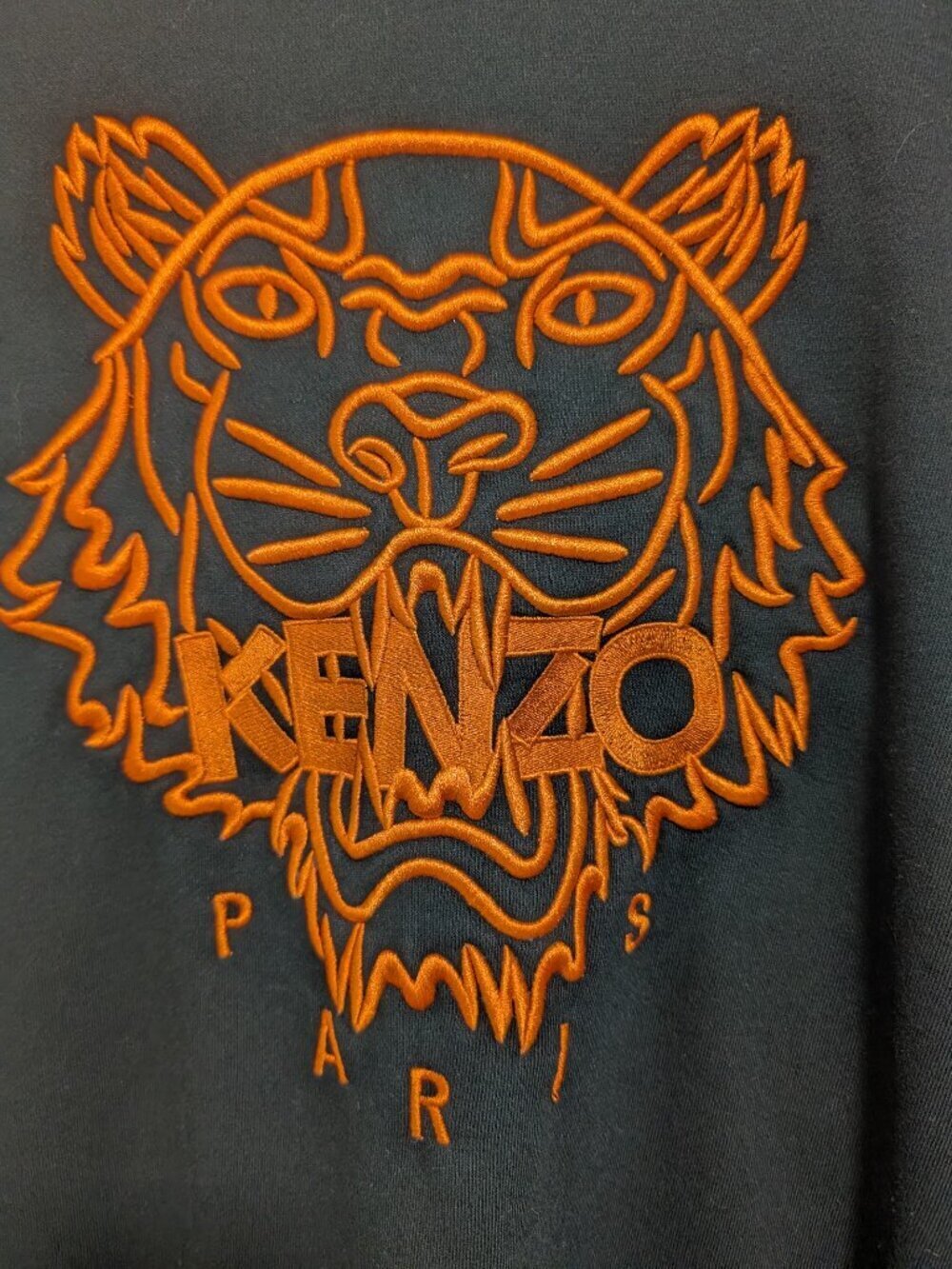 Kenzo | Men’s Tiger Embroidered Sweatshirt In Black - Picture 4 of 8